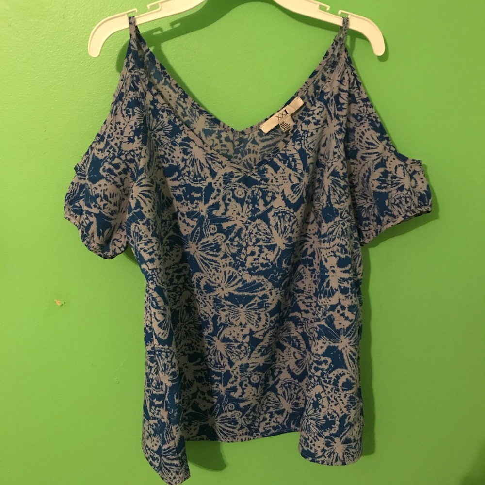 cold shoulder top
